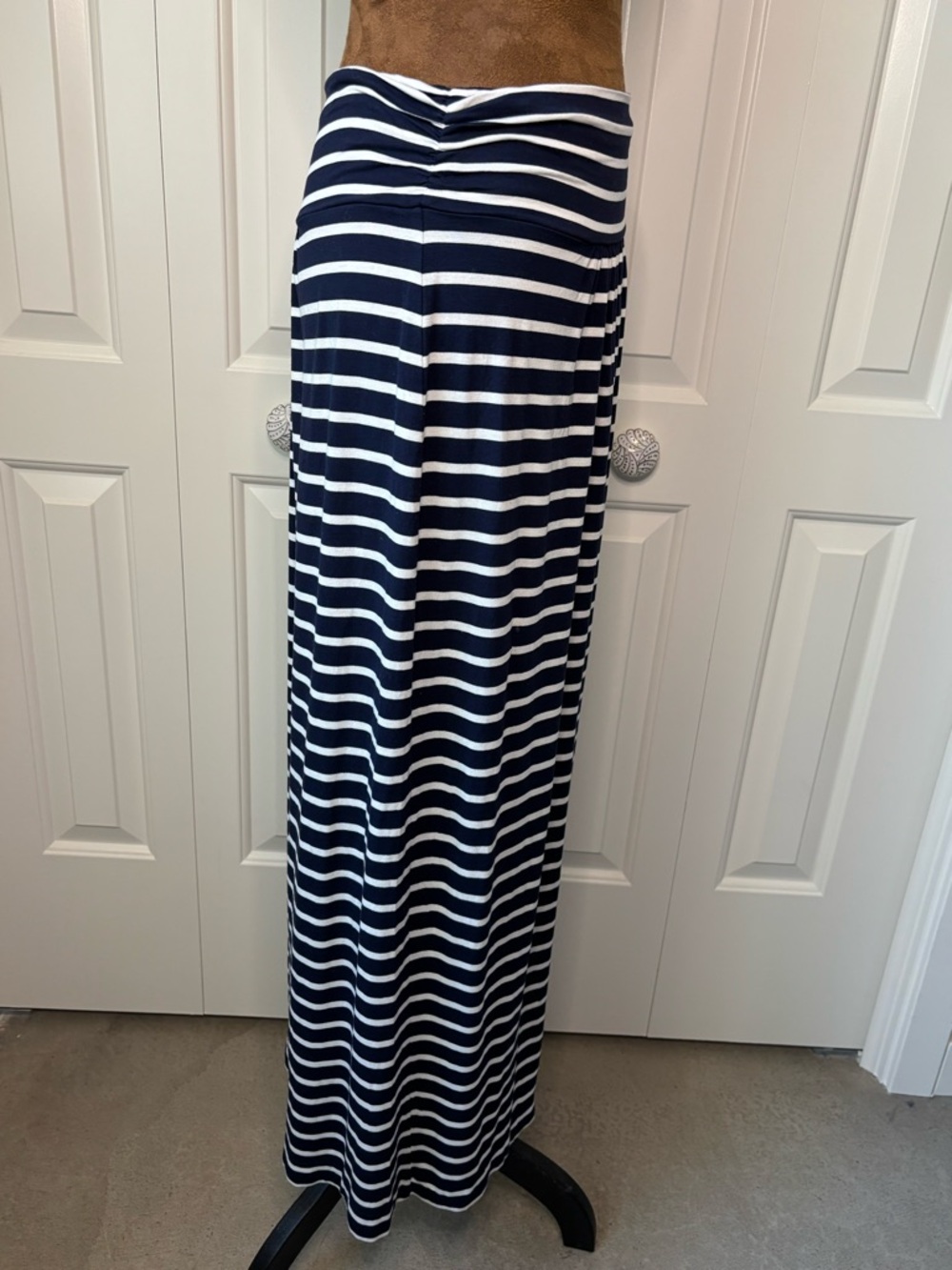 Boden Navy and White Striped Maxi Skirt, Size 6R - Picture 4 of 13